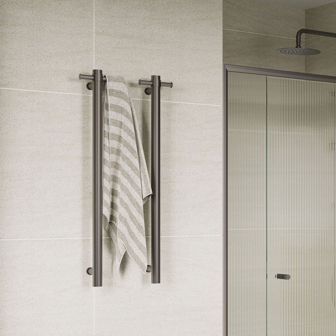 Isabella Single Vertical Heated Towel Rail 900mm