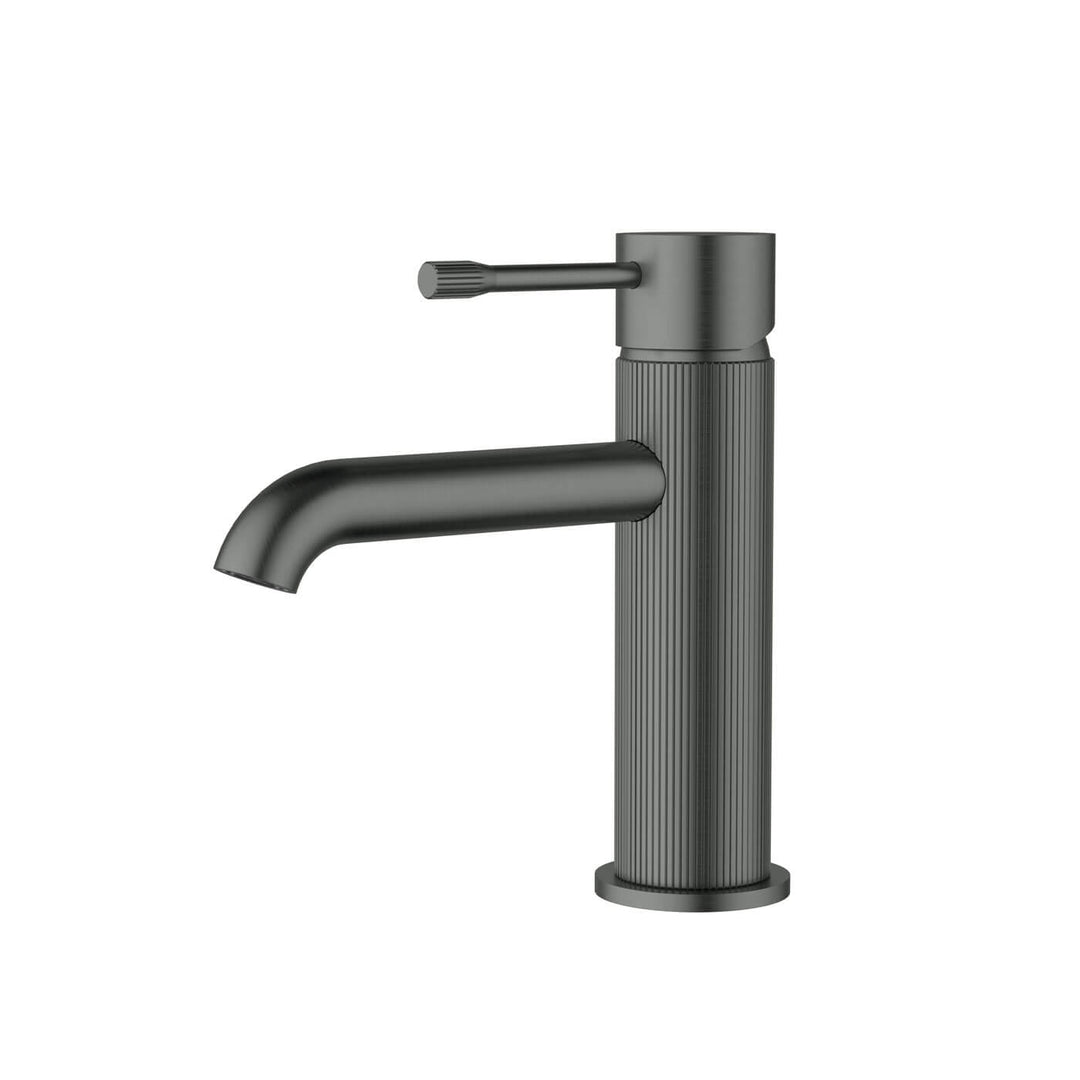 Linie Fluted Short Basin Mixer